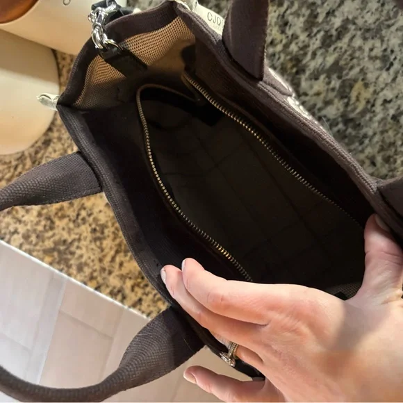 Marc Jacobs Black and White Messenger Bag - Picture 2 of 2